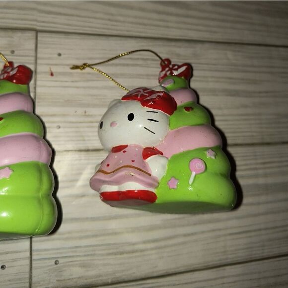 Sanrio Hello Kitty Christmas Tree Ornament 3.5” Pink Red Green 2005 Set Of 2 - Picture 7 of 9